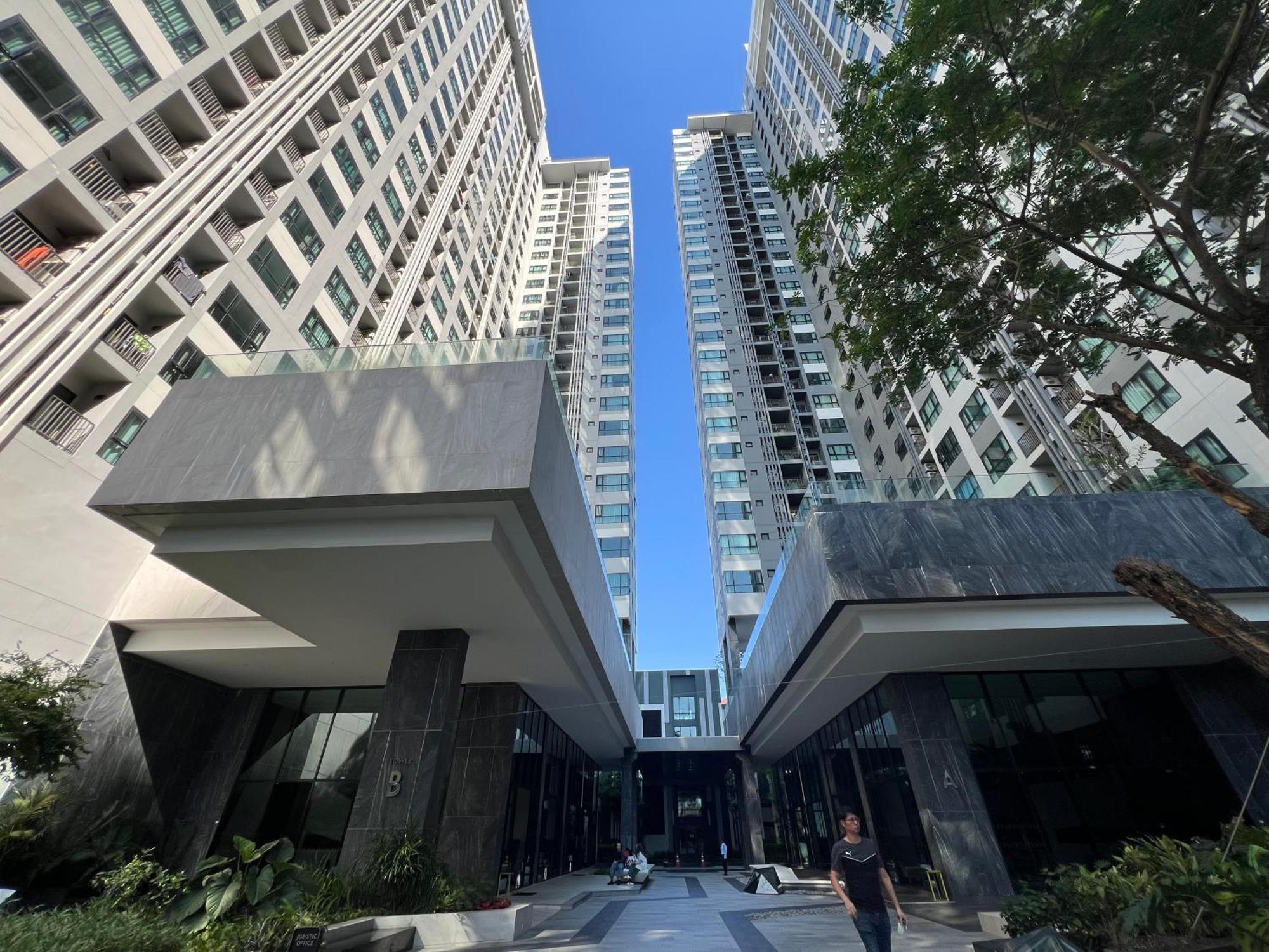 Apartment 秘狗公寓 The Base